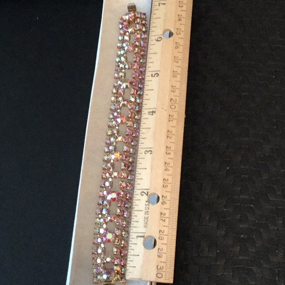 Costume Bracelet with Iridescent Pink Stones. - Picture 3 of 4